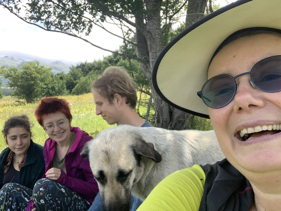 4 people & a dog at Kokerna / Greda