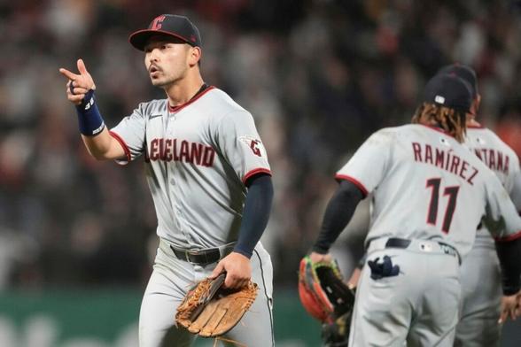 Guardians’ Steven Kwan grew up a Giants fan, but Tuesday he beat them with his glove