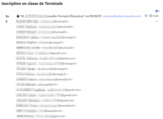 Courriel envoyé par le lycée dans lequel toutes les adresse des destinataires sont visibles