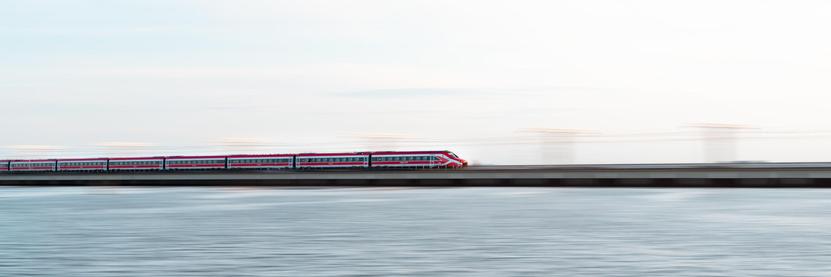 Ein ETR 700 Frecciarossa auf der Brücke zwischen Venedig und dem Italienischen Festland