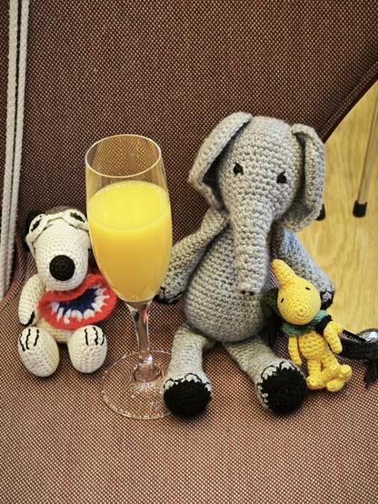 Zur Feier gab es Sekt bzw für uns Orangensaft