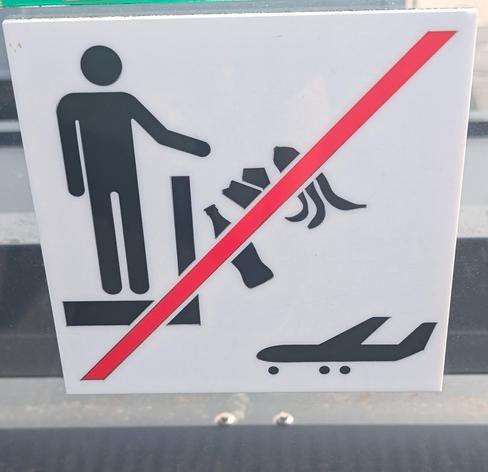 Dont feed the planes!