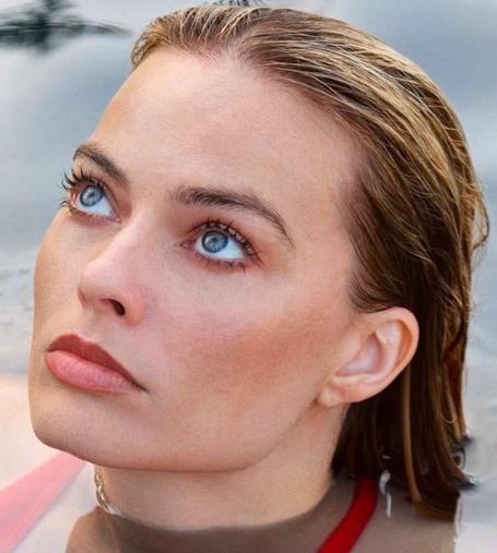 Margot Robbie