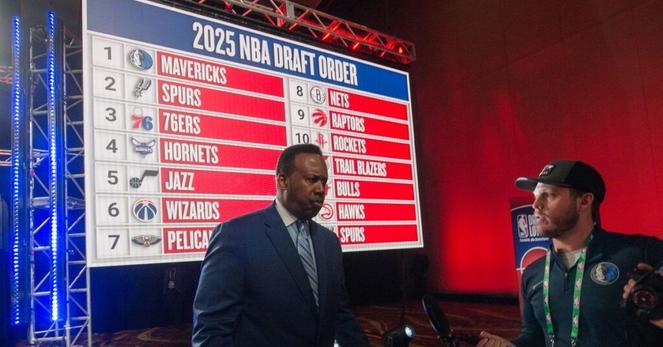 Dallas Mavericks interested in trading back into the first round, per report
