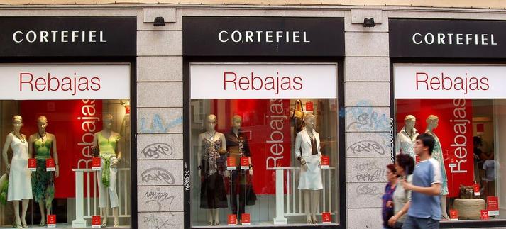 Rebajas verano 2025 / Cristina Arias