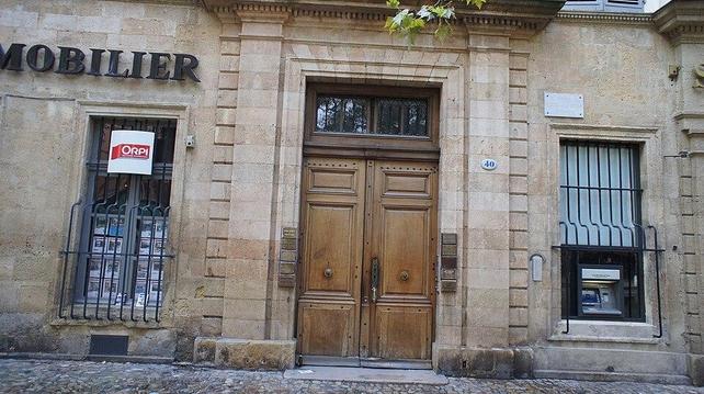 Hôtel de Suffren (ou de Forbin d'Oppède) à #AixenProvence (#BouchesDuRhône) Hôtel de Suffren (ou de Forbin d'Oppède) : inscription par arrêté du 25 mars 1929.
Suite 👉 https://monumentum.fr/monument-historique/pa00081055/aix-en-provence-hotel-de-suffren-ou-de-forbin-doppede
#Patrimoine #MonumentHistorique
Photo CC-BY-SA 4.0 : JM Campaner