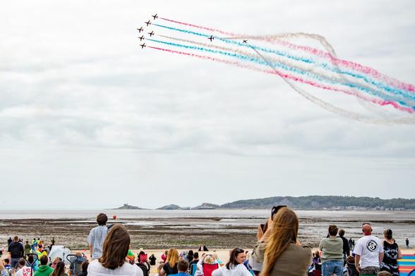 Red Arrows over Mumbles head at last year's Wales Airshow (Image: Swansea Council)