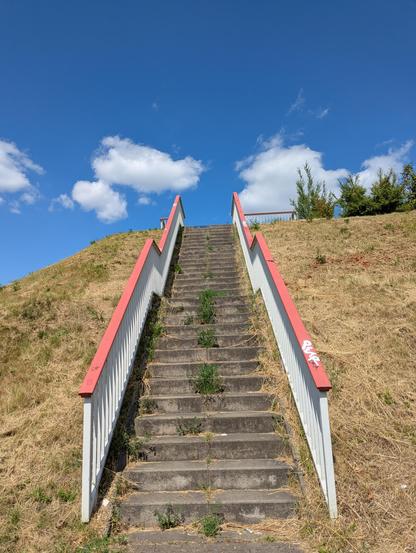 Die Treppe zum "Lookout AD BO-West"