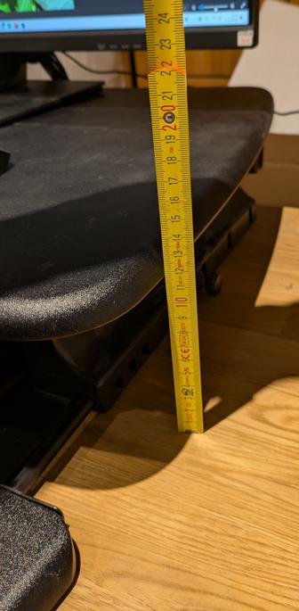 Schreibtischaufsatz untere Postion: ca. 13 cm