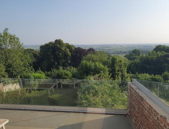 Vue sur le bas de Cassel depuis la salle de l'AG
