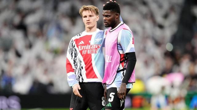 Arsenal star 'expected to leave' as Barcelona circle after Arteta 'informed' of exit decision