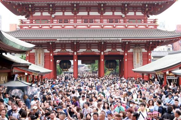 Foreign visitors to Japan at record high for May