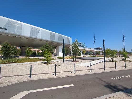 Le métro ressemble à un vaisseau spatial