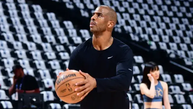 Knicks could add 12-time All-Star among veteran reinforcements in free agency image