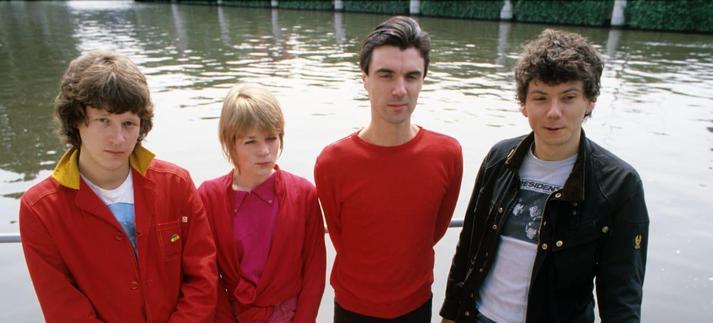 Talking Heads, en Ámsterdam, en junio de 1977. De izda. a dcha.: Chris Frantz, Tina Weymouth, David Byrne y Jerry Harrison. (Photo by Gijsbert Hanekroot/Redferns) / Gijsbert Hanekroot