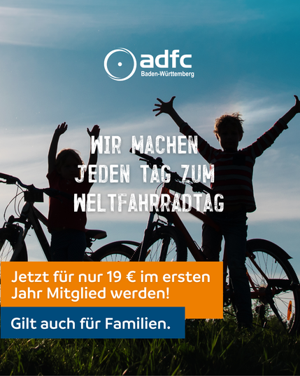 Zwei Junge Menschen freuen sich über die aktuelle Einsteigsmitgliedschaftsaktion des ADFC-BW.