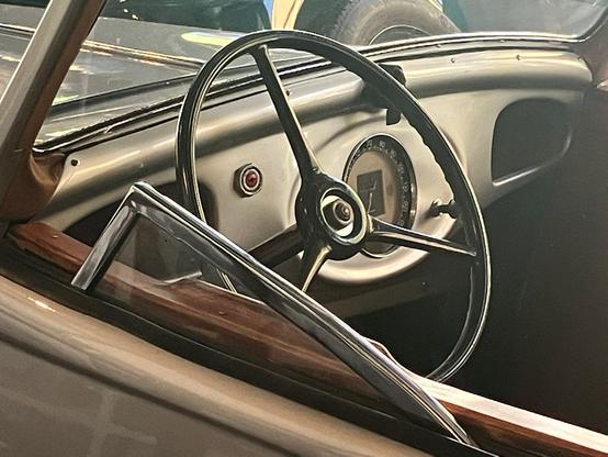 Silver Skoda 927 Popular convertible, dashboard detail