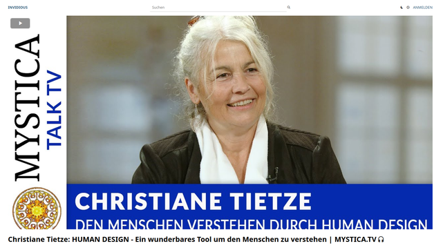 chritiane tietze auf grauem hintergrung