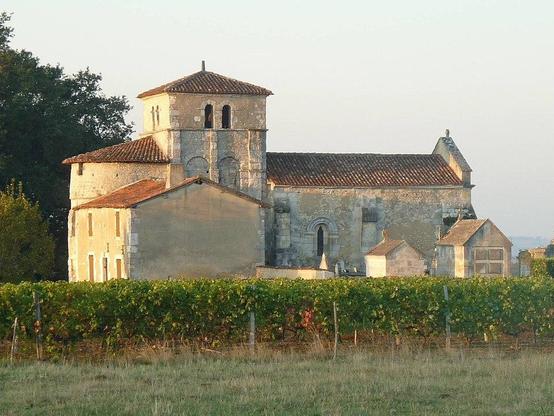 Eglise Saint-Cybard de Porcheresse à #CoteauxduBlanzacais (#Charente) Edifice du XIIIe siècle. La nef, voûtée en berceau, est séparée de l'abside par une partie voûtée en coupole et supportant le clocher. Cette...
Suite 👉 https://monumentum.fr/monument-historique/pa00104250/coteaux-du-blanzacais-eglise-saint-cybard-de-porcheresse
#Patrimoine #MonumentHistorique
Photo CC-BY-SA 4.0 : Jack ma