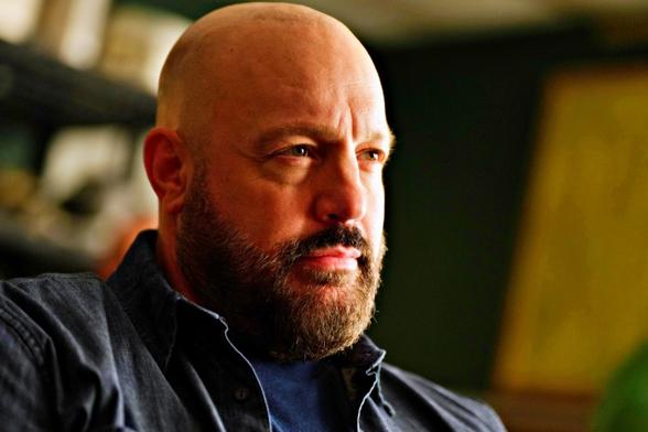 'Família à Prova de Balas' tem trailer divulgado: comédia de ação protagonizada por Kevin James e Christina Ricci chega aos cinemas brasileiros em 31 de julho