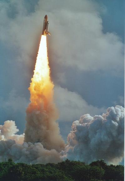 Space Shuttle Atlantis - mission STS-106 launch