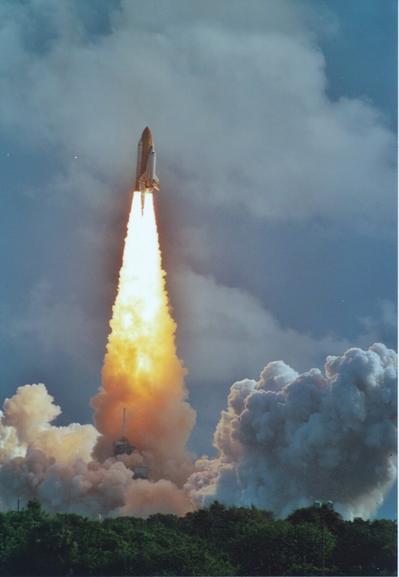 Space Shuttle Atlantis - mission STS-106 launch