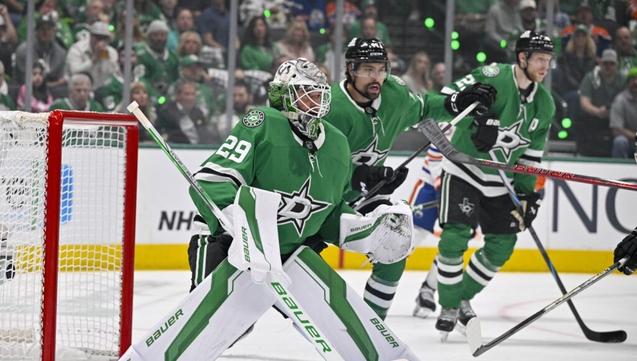 Dallas Stars Ignite NHL with Stunning Rink Performances