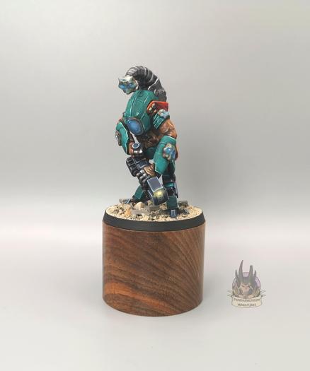 Provictus - a semi metal, semi leather mech-suit, quite steampunk, pssibly bioshock inspired - front left view