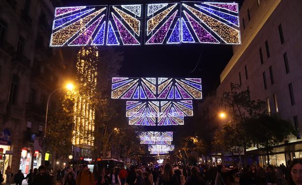 Il·luminació a la ronda de Sant Pere el Nadal de l'any passat (ACN/Nazaret Romero)
