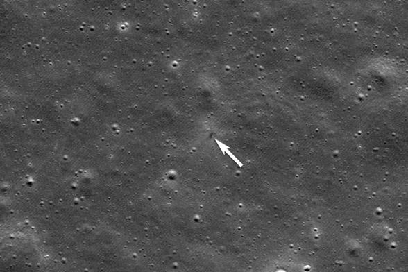 NASA Captures Image of Lander's Crash Site