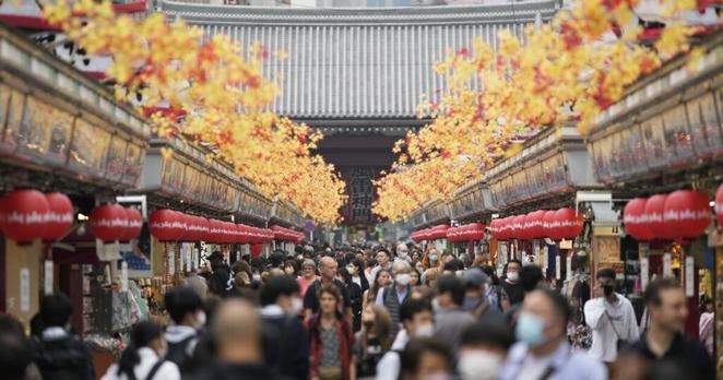Asia Minute: May shatters another tourism record — in Japan