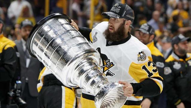 Penguins hire Nick Bonino as assistant coach