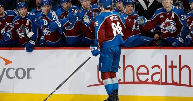 Recap: Avalanche ride opportunistic middle period to shutout win over Kings