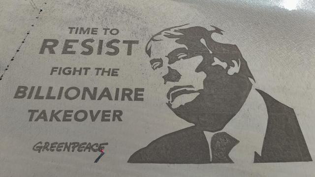 Huge Protest Artwork Appears by Trump’s Scottish Golf Course. © Saf Suleyman / Greenpeace