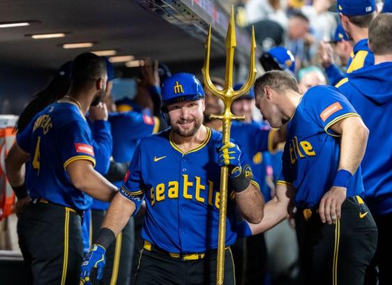 The Rime Of The Big Dumper, Or How And In What Manner Cal Raleigh Became A Bona Fide Slugger