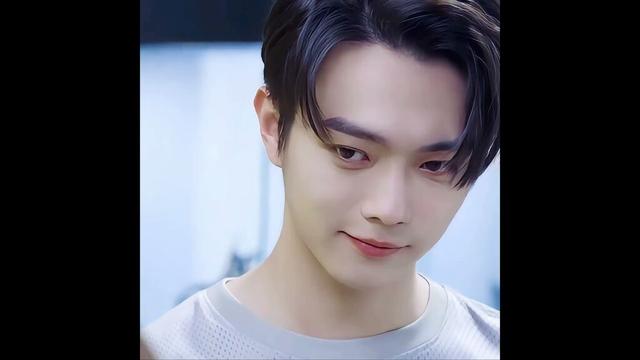 🥰 | 你微笑时很美 Falling Into Your Smile | 许凯 程潇 | YOUKU Short Film