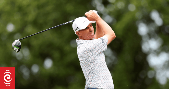 AKRON, OHIO - JUNE 20: Steven Alker of New Zealand plays his shot on the fourth hole during the second round of the Kaulig Companies Championship 2025 at Firestone Country Club on June 20, 2025 in Akron, Ohio.   David Berding/Getty Images/AFP (Photo by David Berding / GETTY IMAGES NORTH AMERICA / Getty Images via AFP)