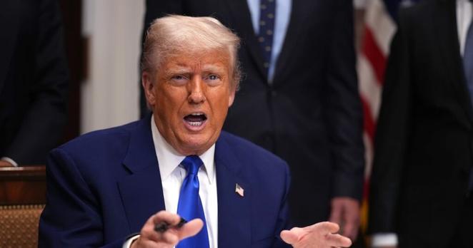 Americans Want to Force Presidents to Release Health Records After Trump’s Bonkers Golf Brag Memo