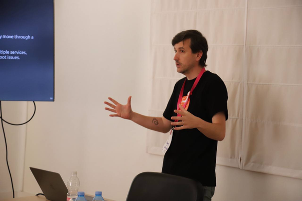 🚀 Effortless Observability for Flask, Django, FastAPI, Go, ExpressJS & Spring Boot just took place at #OpenSouthCode25 with Grégory Schiano from Canonical.  An insightful session showing how to gain deep insights into your applications with minimal effort — boosting your monitoring and debugging capabilities across multiple frameworks.