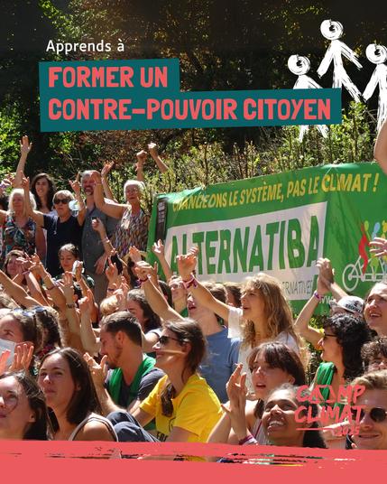 Photographie de personnes joyeuses et déterminées devant une banderole "changeons le système pas le climat - Alternatiba