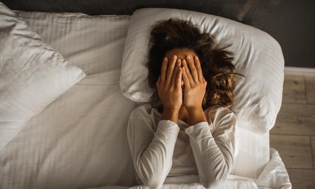 Una mujer que sufre insomnio (Getty Images)