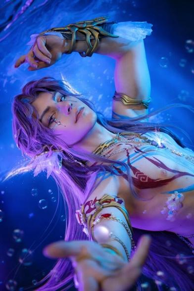 geheichou cosplay lemuri sea god rafayel（infold by infold）