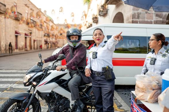 Policia