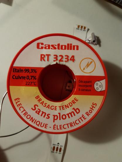 Photo de l'étain utilisé pour la soudure