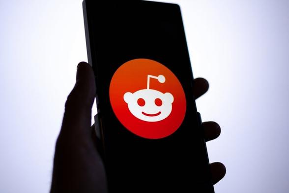 A Jobseeker Says Reddit Paints A Bleak Job Market. But Then Admits People Are Still Getting 'Hired Every Single Day. That's A Fact'
