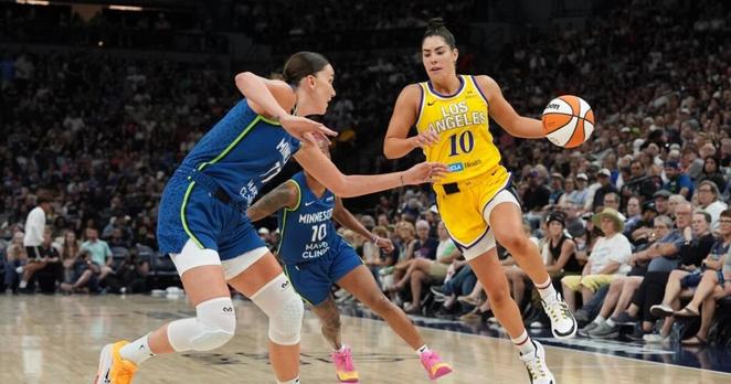 Kelsey Plum returns, but Sparks lose their third straight game