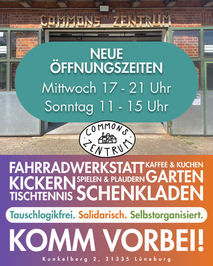 Sharepic mit dem Hallentor und großen Holzbuchstaben im Hintergrund und den Öffnungszeiten in weiß auf türkisem Hintergrund groß darunter. Weiter unten stehen verschiedene Wörter und Großbuchstaben zusammengewürfelt: Fahrradwerkstatt, Kaffee&Kuchen, Kickern, Spielen&Plaudern, Garten, Tischtennis, Schenkladen. 
Außerdem steht da: Tauschlogikfrei. Solidarisch. Selbstorganisiert. KOMM VORBEI!