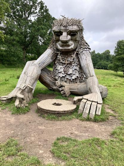 Ein riesiger Troll aus Holz
Børkop, Danmark