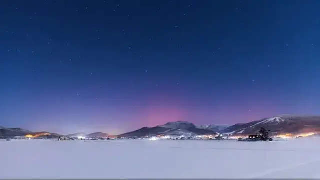 Aurora Borealis Observed in Hokkaido, Japan! Impressive time-lapse video of low-latitude aurora borealis staining the winter night sky.｜Domingo