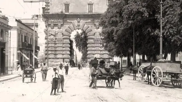 La palermo del 900' sullo sfondo Porta Nuova